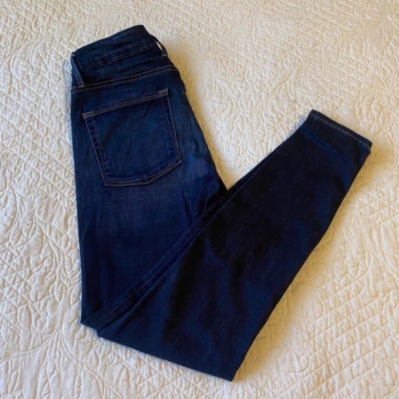 Good American Good Legs Skinny Jeans- Dark Wash - Picture 9 of 9